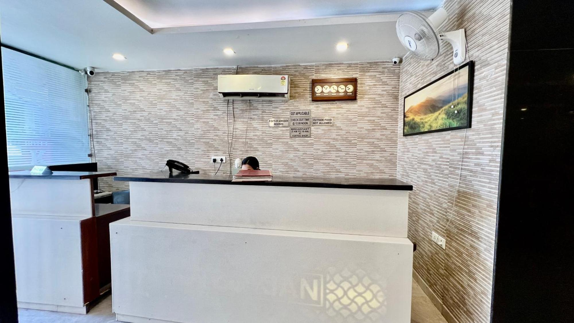 Hotel Jmd *